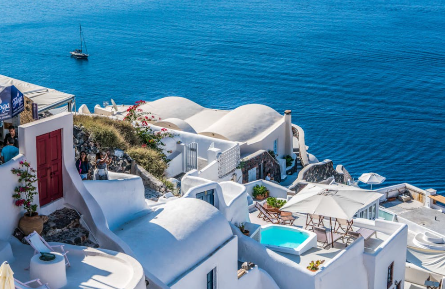 그리스 휴양지: 지중해의 낙원에서 꿈같은 휴가